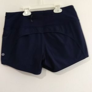 Lululemon size 4 blue shorts
